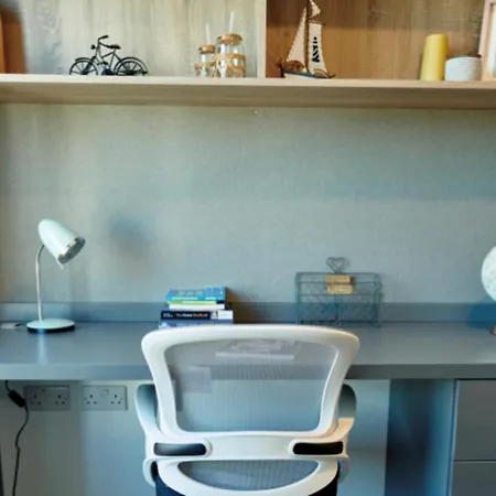 Student Only At Canvas The Malthouse * 브리스틀